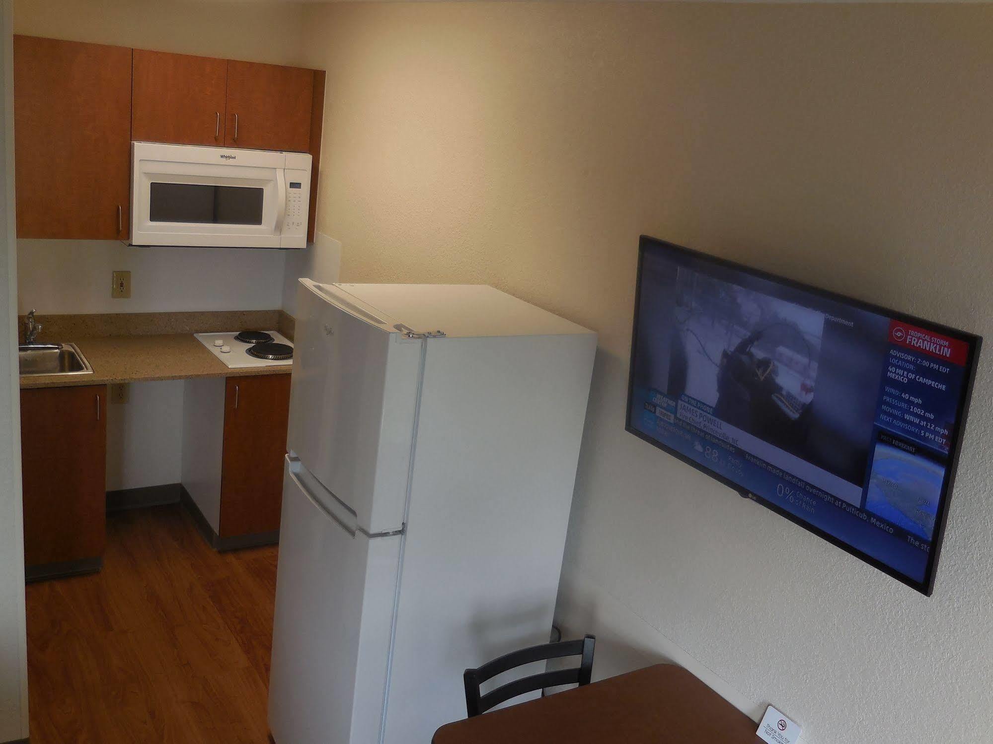 Hometowne Studios By Red Roof Spokane - Valley Spokane Valley Ngoại thất bức ảnh
